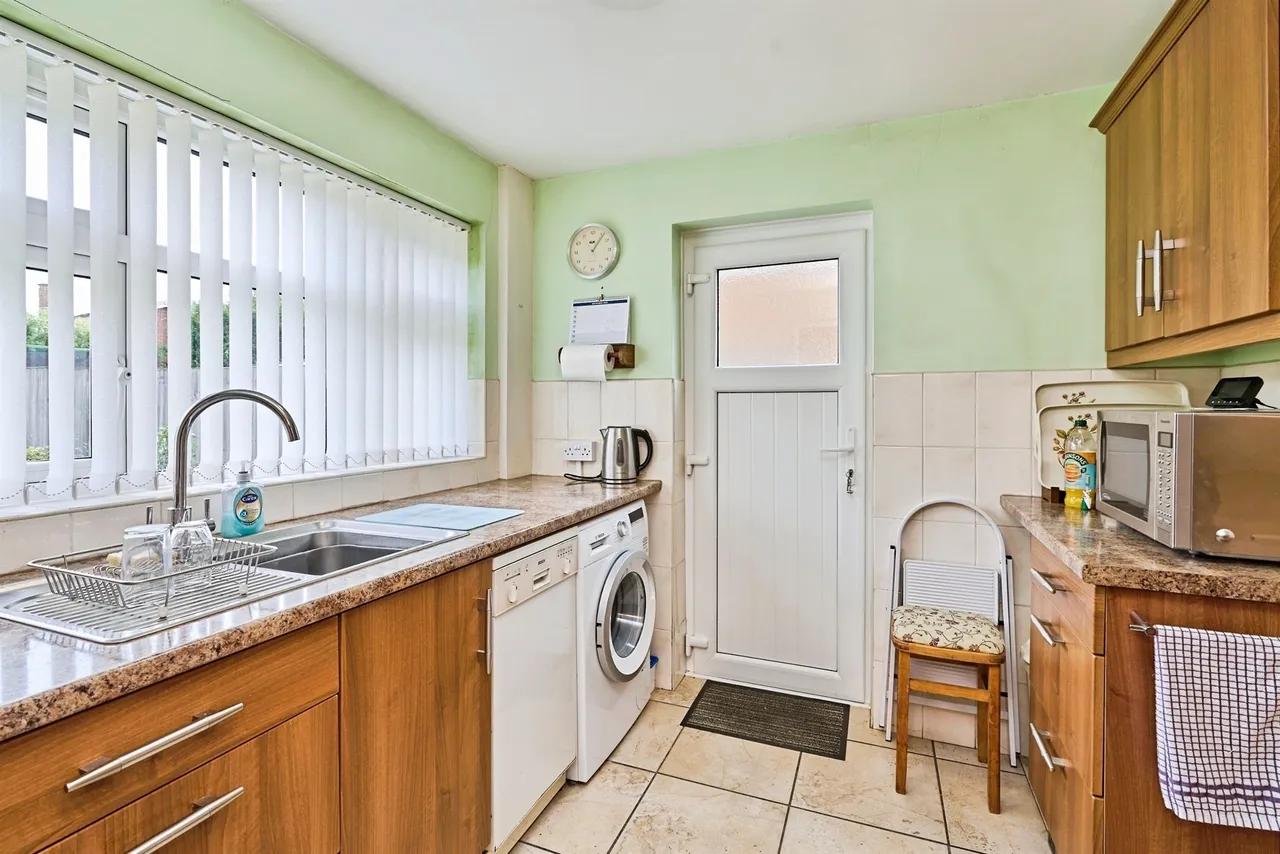 Pembroke Close, Willenhall, WV12, photo 5