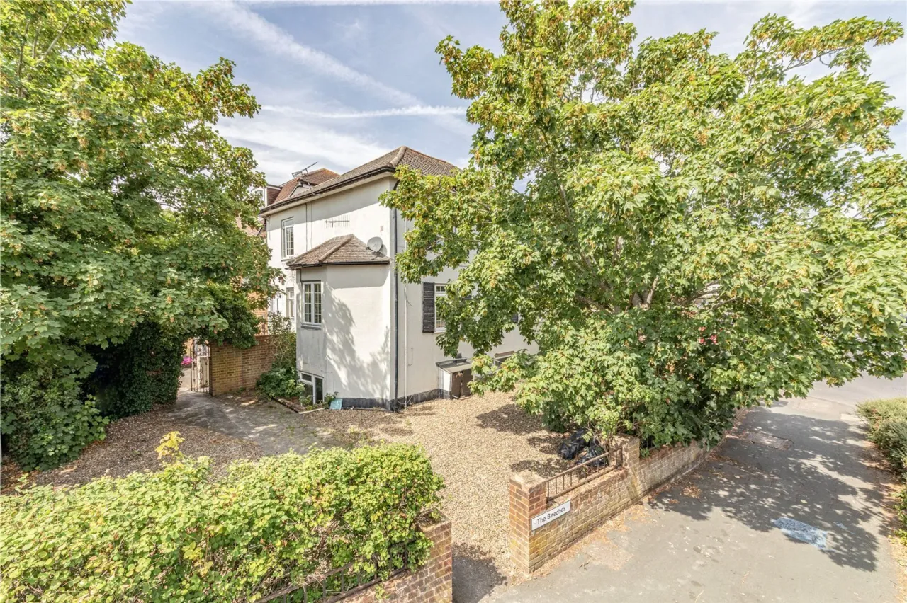 High Road, Byfleet, West Byfleet, Sur..., photo 15