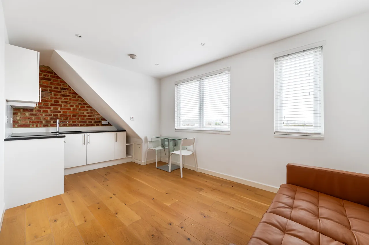 1 bed flat to rent, London, NW2