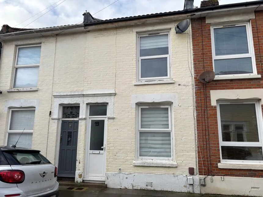 2 bed house for sale — Esslemont Road, Southsea, Hampshire, PO4