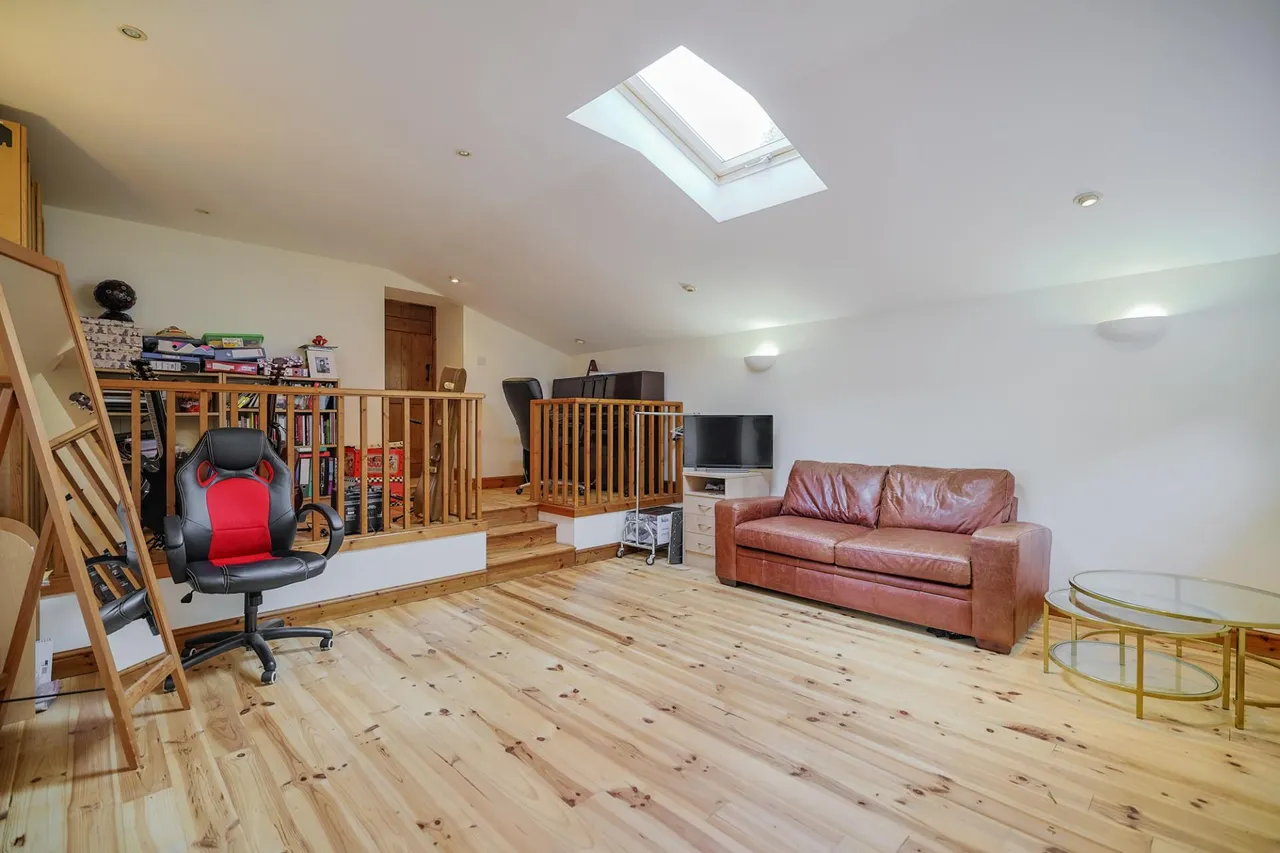 Gellidywyll Farm, Sketty, photo 17