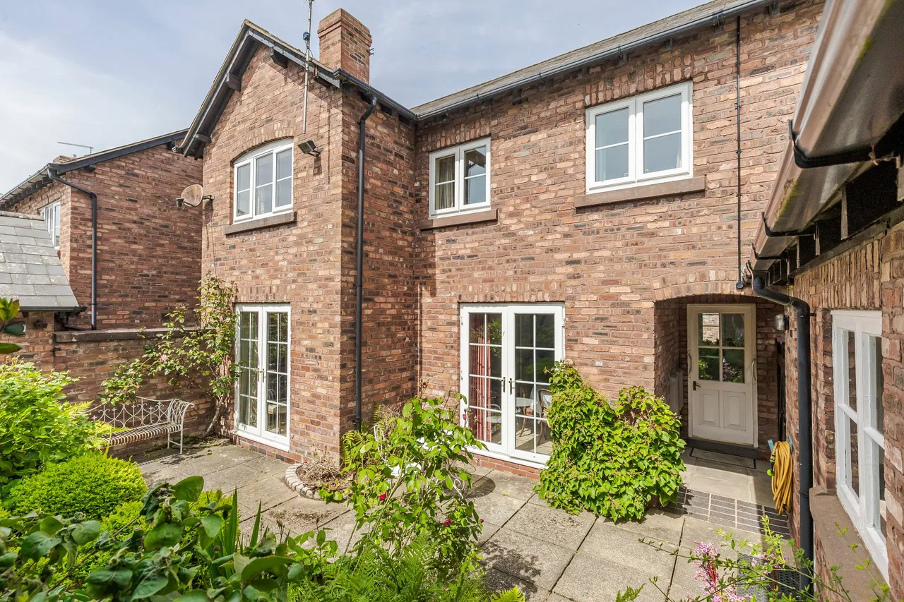 3 bed house for sale, Bell Meadow Court, Tarporley