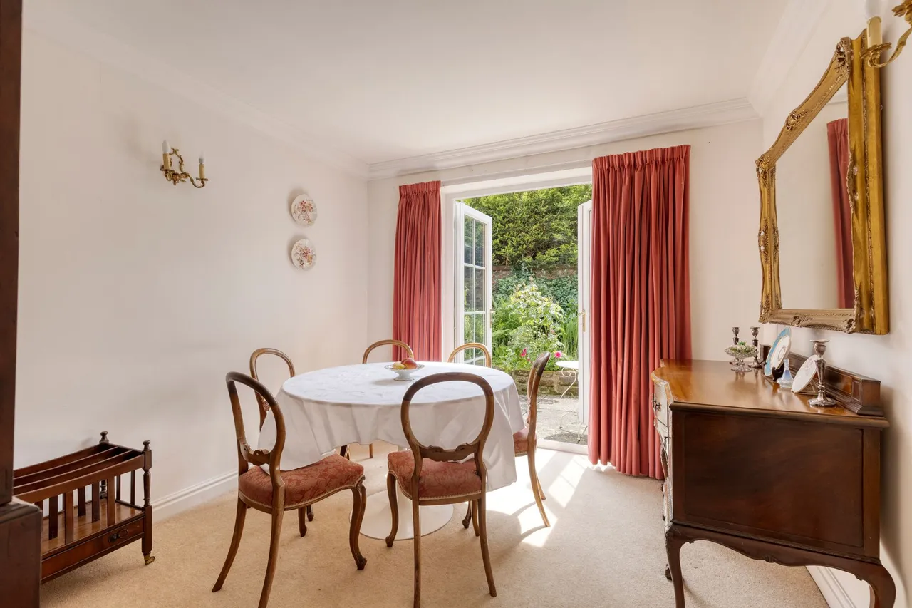 Bell Meadow Court, Tarporley, photo 6