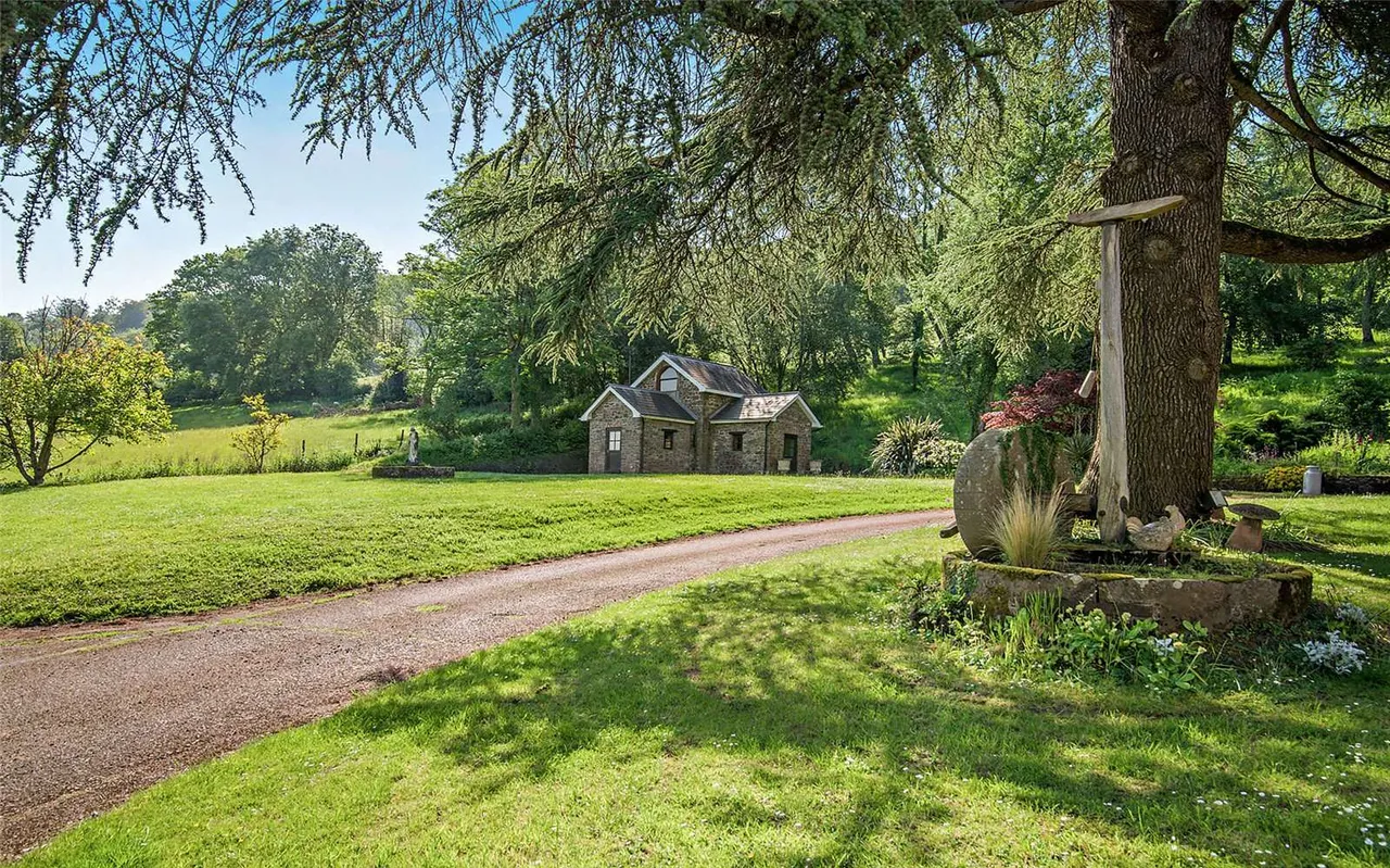 Llantrisant, Nr Usk, NP15, photo 40