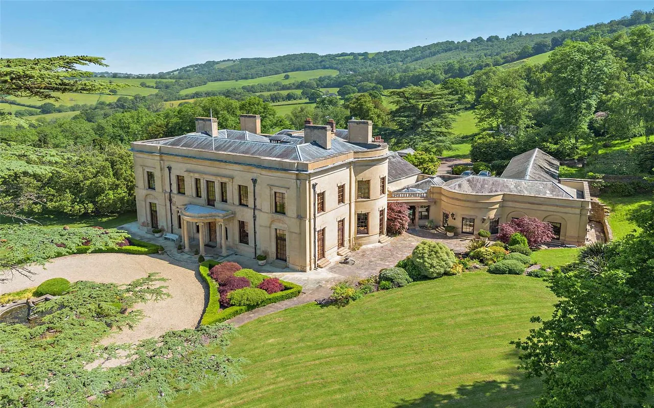house for sale, Llantrisant, Nr Usk, NP15