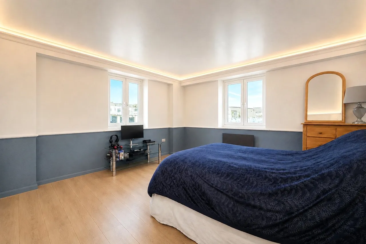 Farnborough Road, Farnborough, Hampshire, GU14 7NH, photo 4