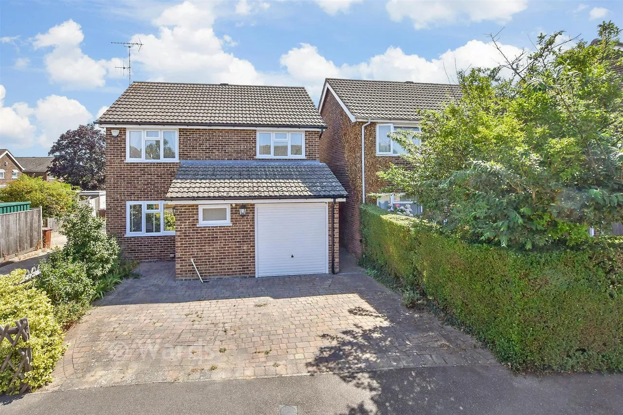 Slaney Road, Staplehurst, TN12, photo 17