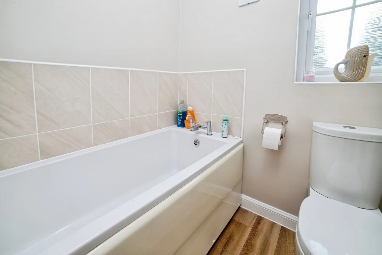 Browns Court, Farnsfield, Newark, Nottinghamshire, NG22, photo 20