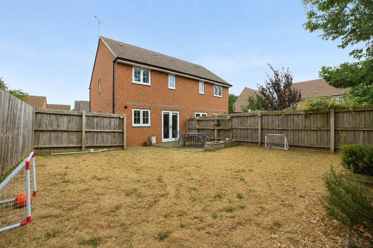 Browns Court, Farnsfield, Newark, Nottinghamshire, NG22, photo 24