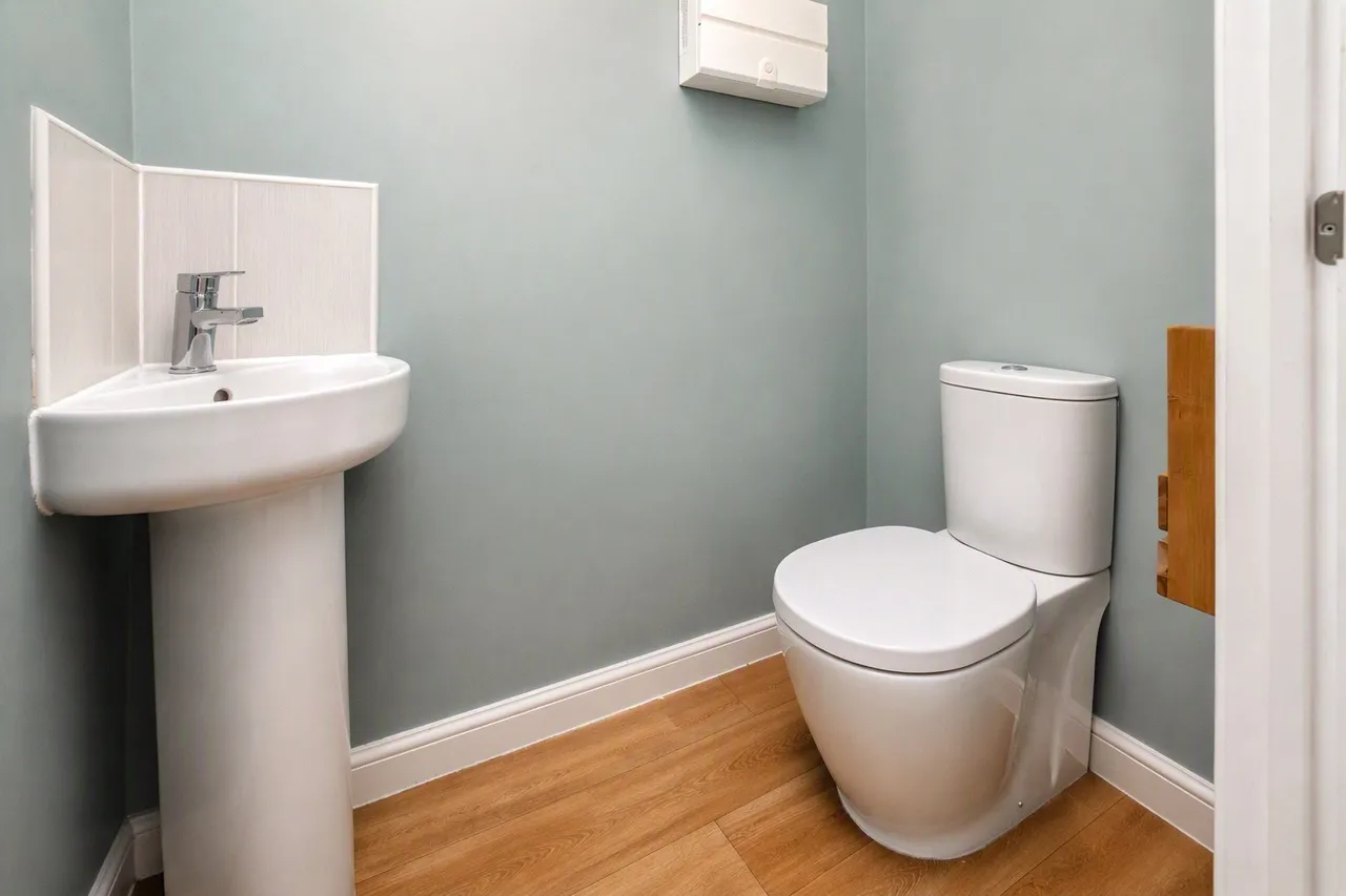 Browns Court, Farnsfield, Newark, Nottinghamshire, NG22, photo 11
