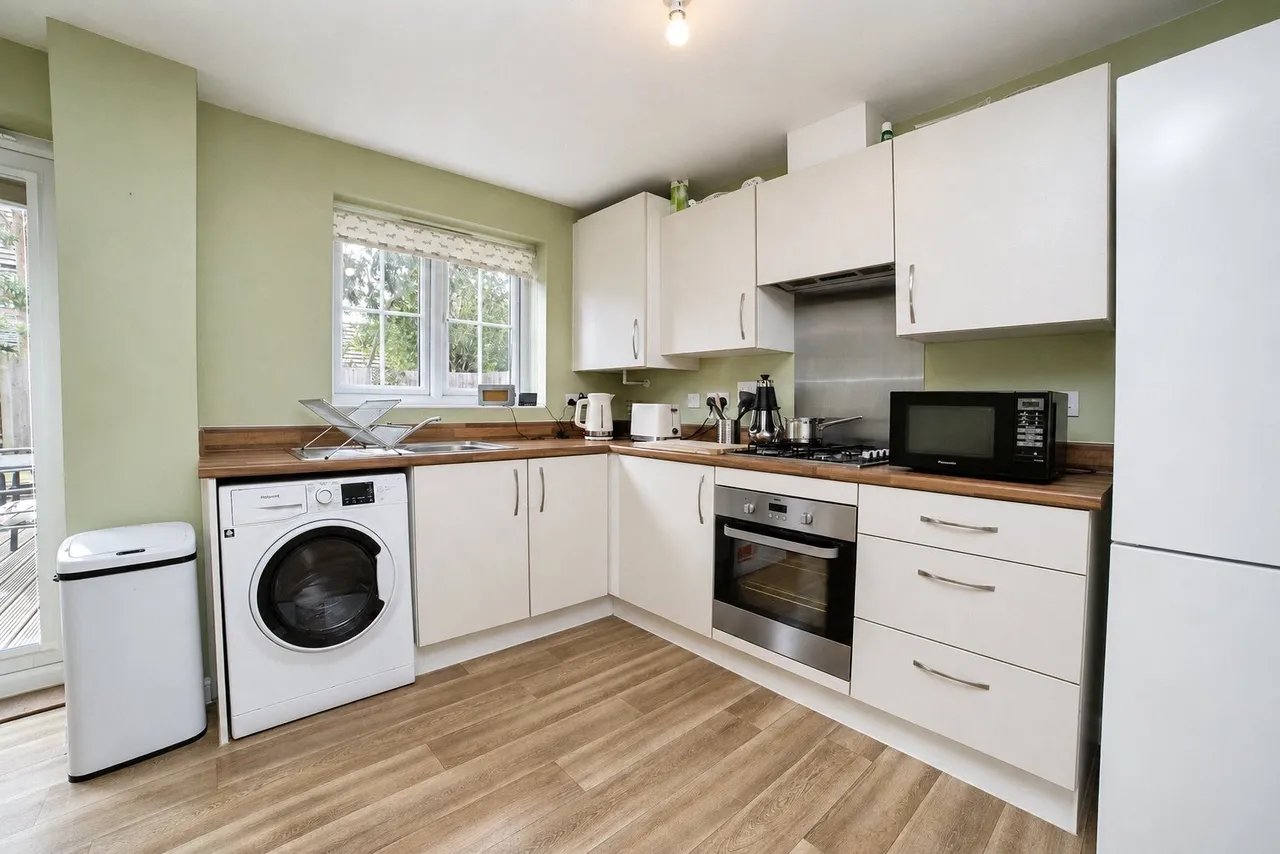 Browns Court, Farnsfield, Newark, Nottinghamshire, NG22, photo 10