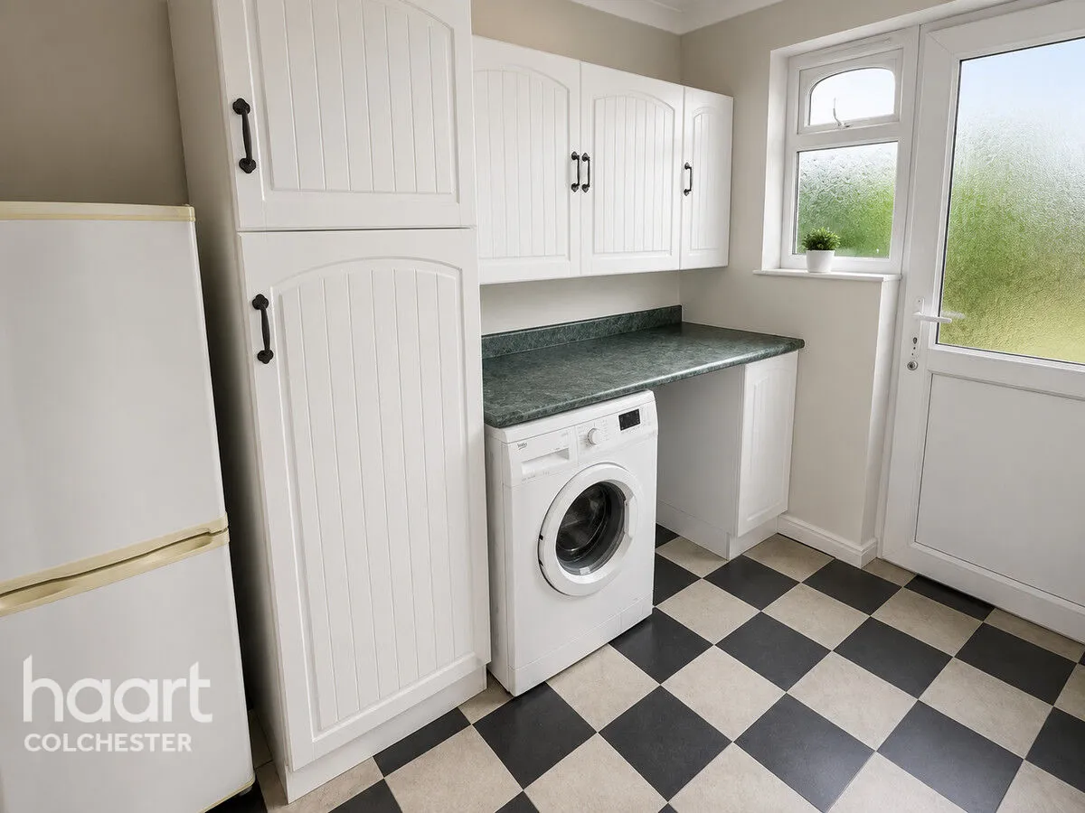 Chatsworth Road, Colchester, CO5, photo 8