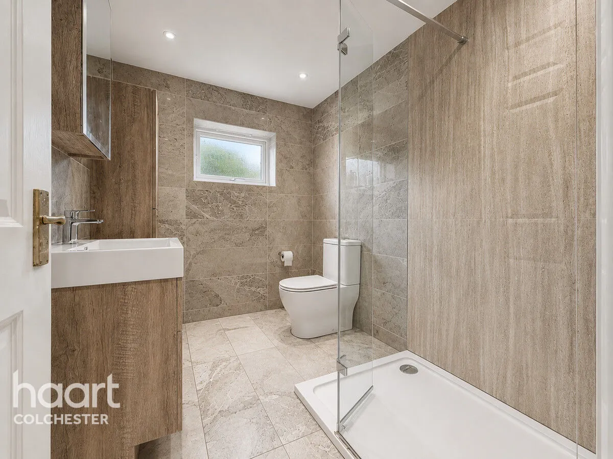 5 bed house for sale, Chatsworth Road, Colchester, CO5