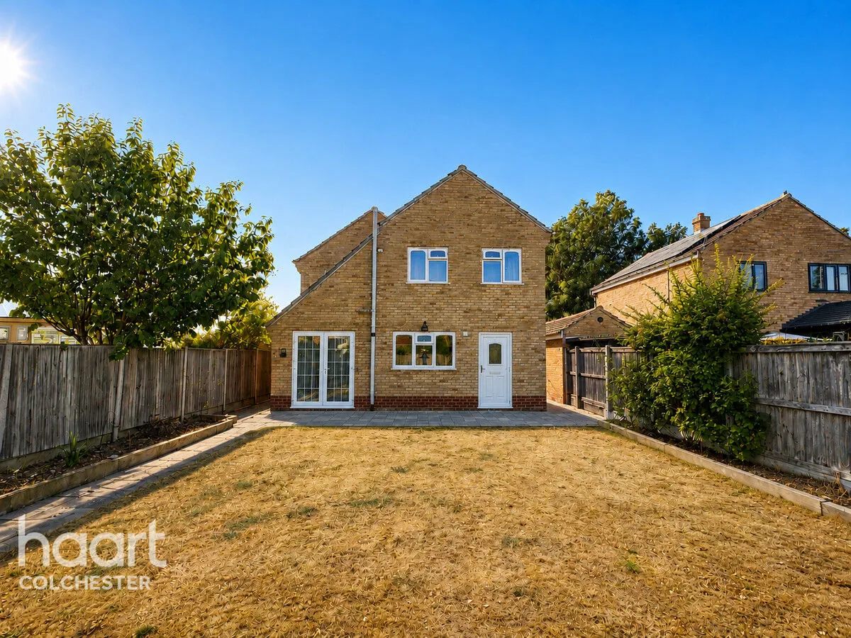 Chatsworth Road, Colchester, CO5, photo 2