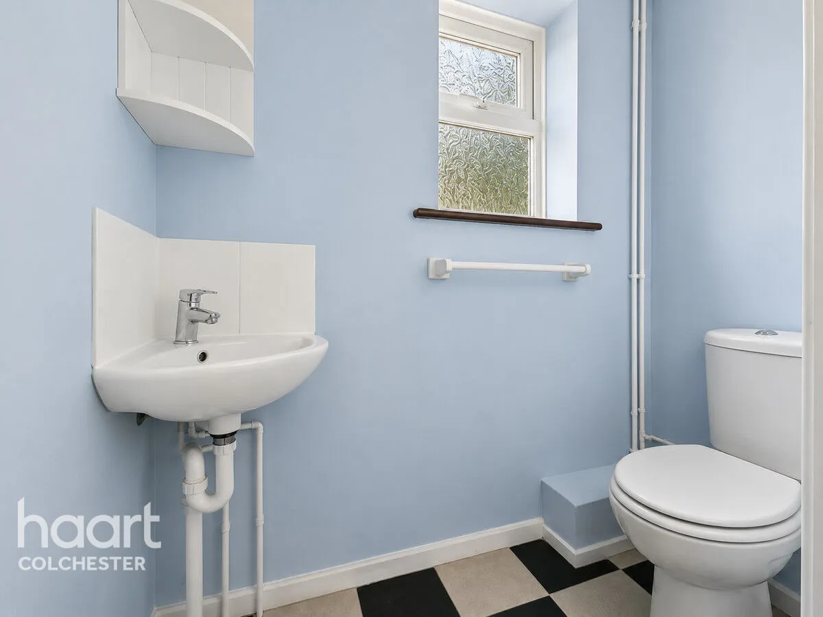 Chatsworth Road, Colchester, CO5, photo 12