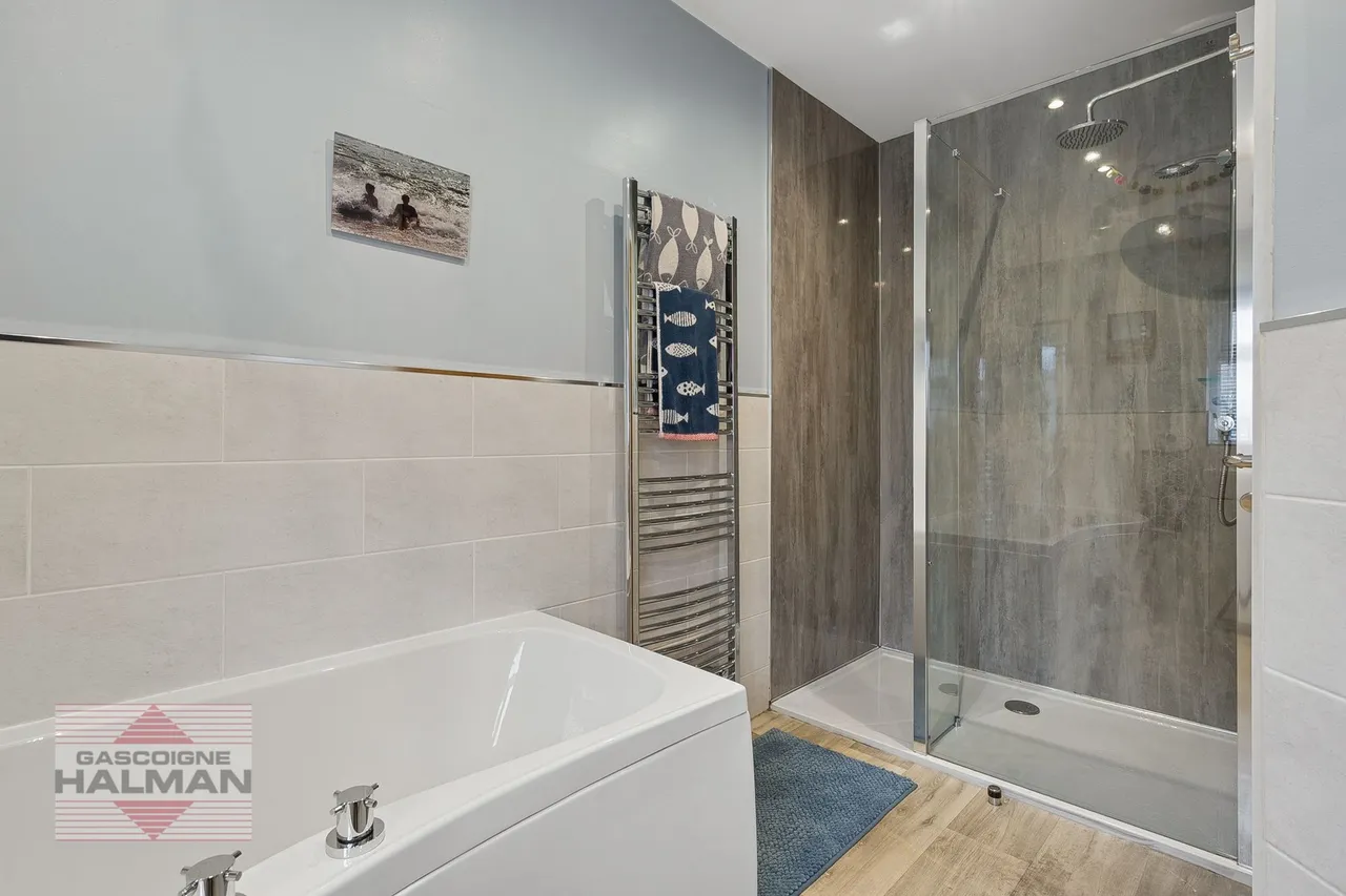 Westmorland Road, Sale, photo 28