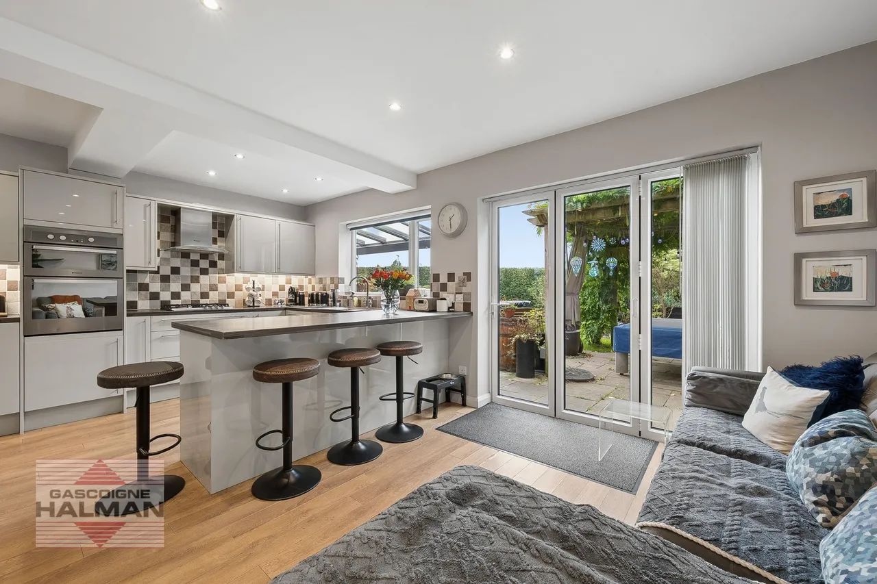 Westmorland Road, Sale, photo 12