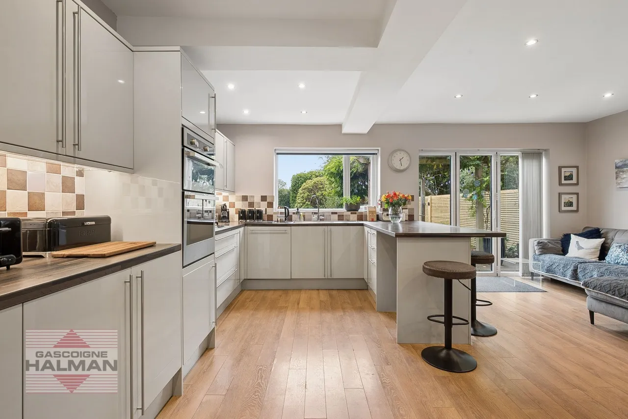 Westmorland Road, Sale, photo 11