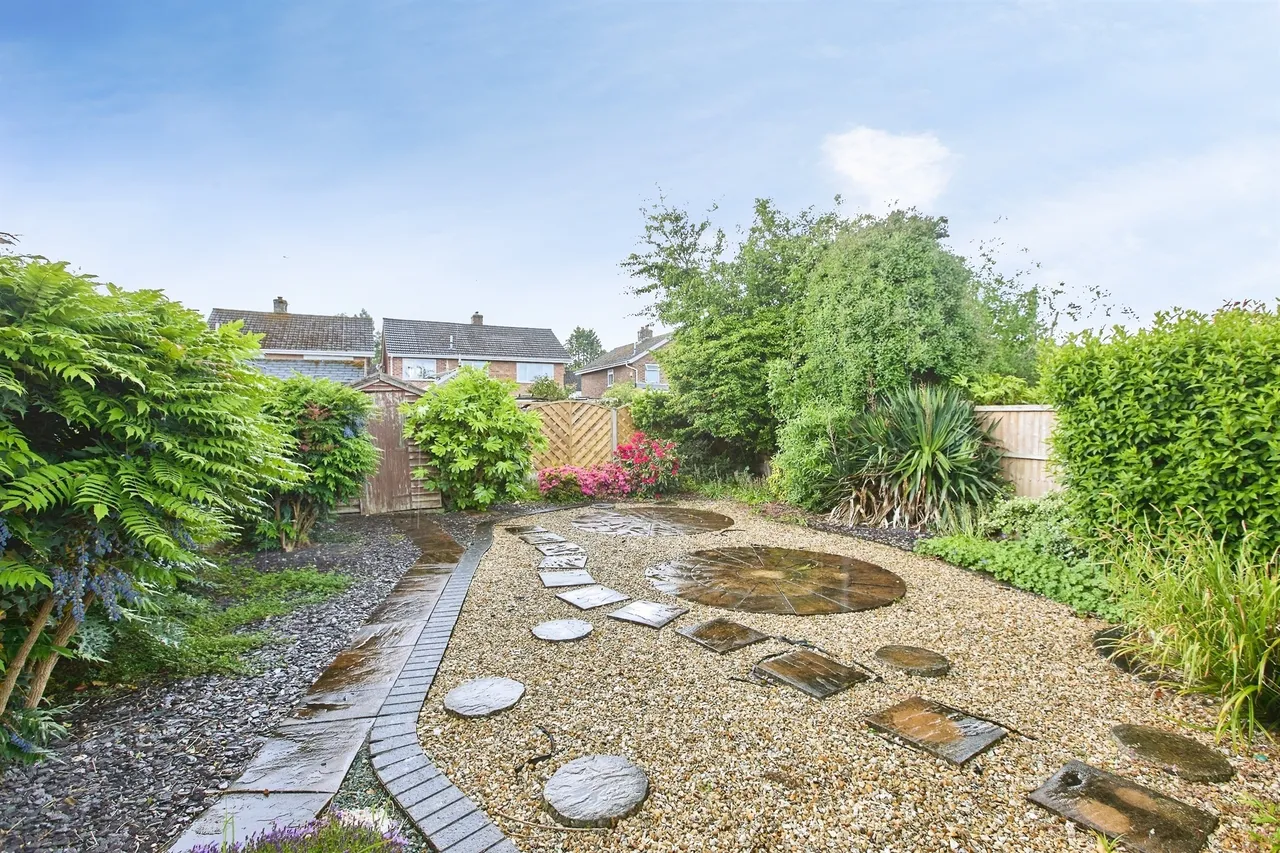 Alderbrook Close, Rolleston-On-Dove, DE13, photo 18