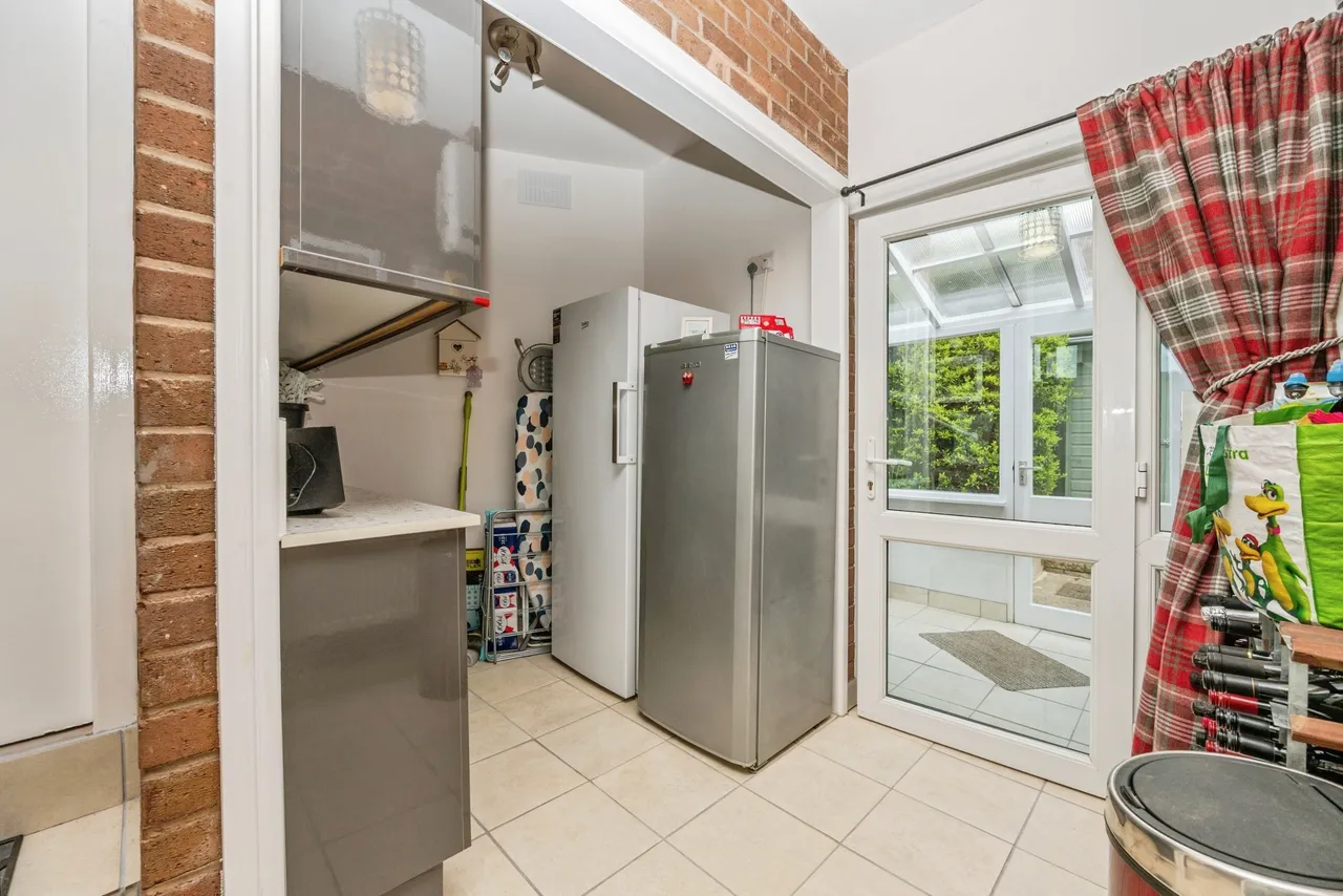 Old Road North, Kempsey, WR5, photo 10