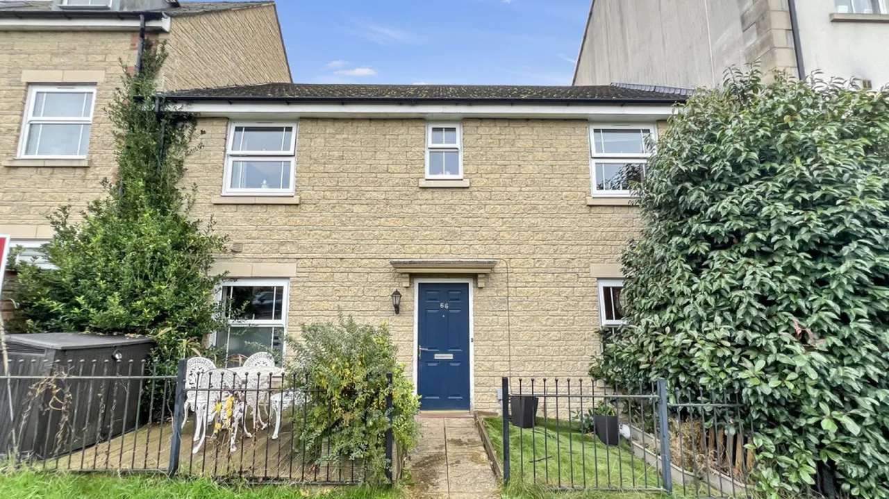 4 bed house for sale — Swaledale Road, Warminster