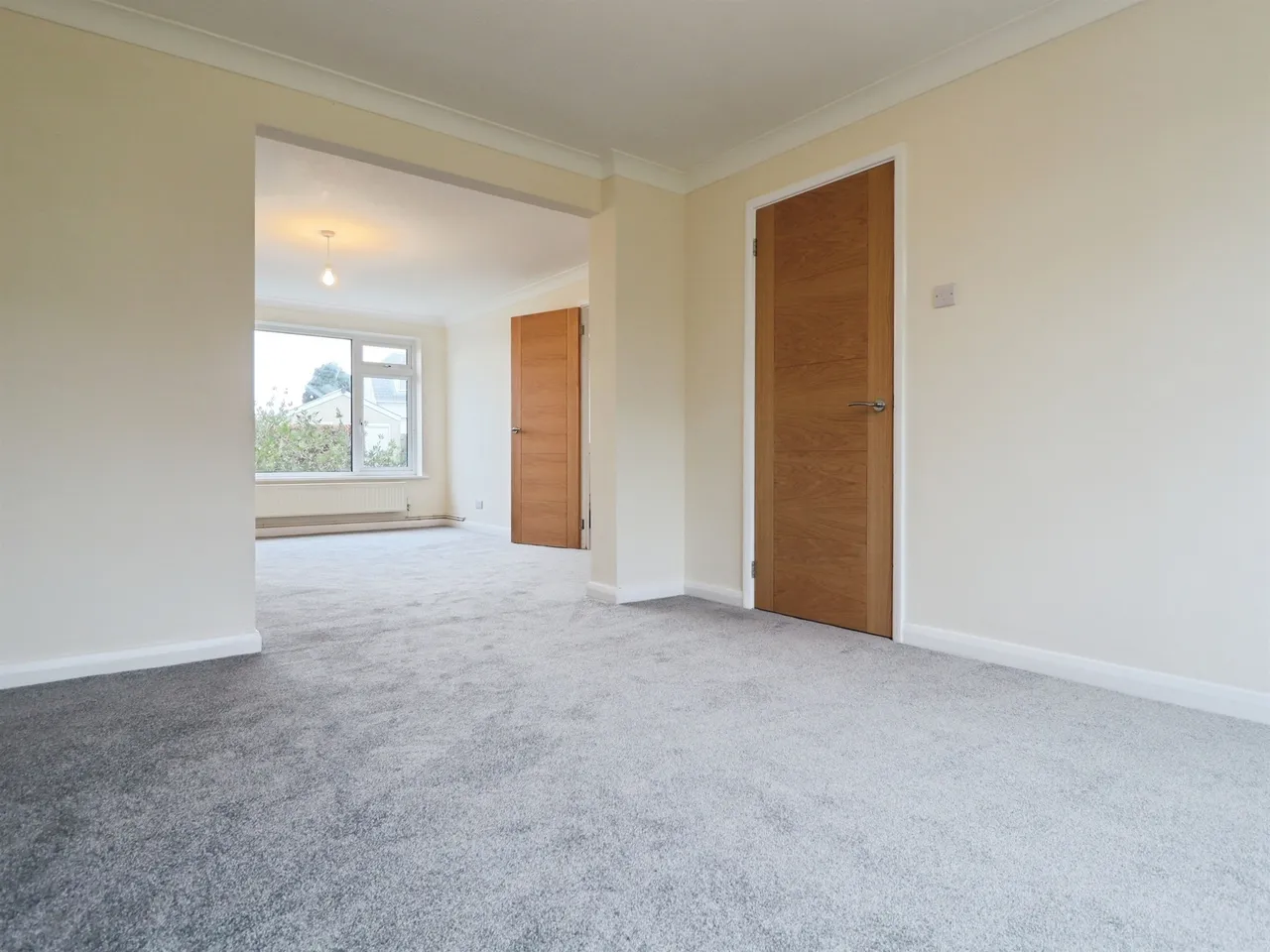 Fonmon Road, Rhoose, BARRY, photo 8