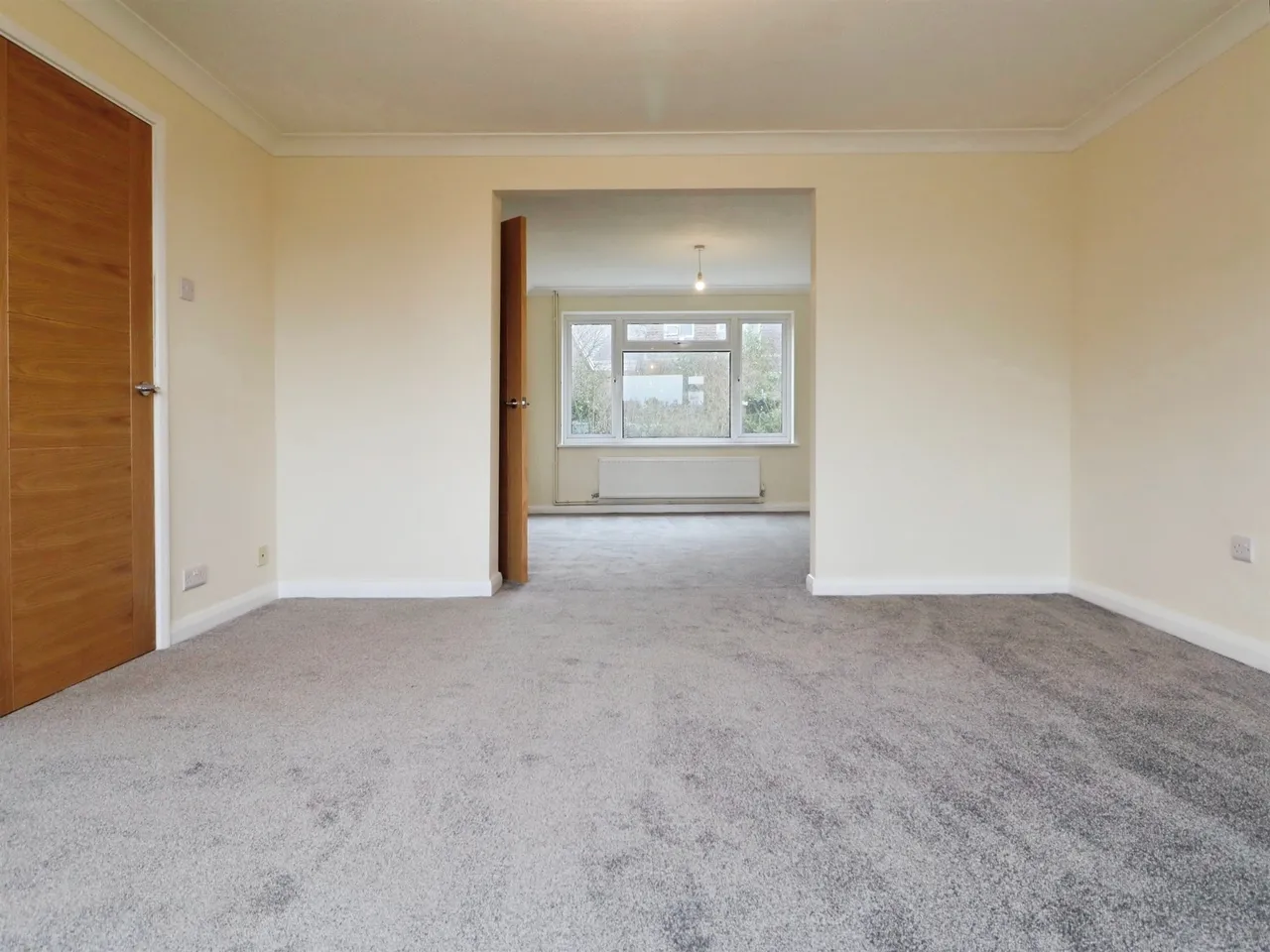 Fonmon Road, Rhoose, BARRY, photo 9