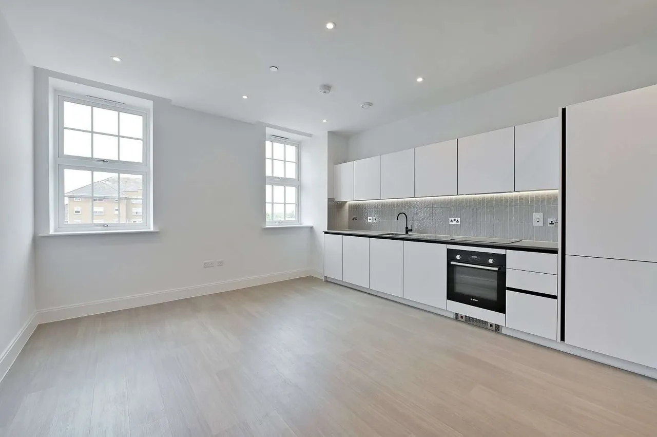 2 bed new development to rent — The Factory, Memorial Avenue, Slough, Berkshire, SL1 3GZ