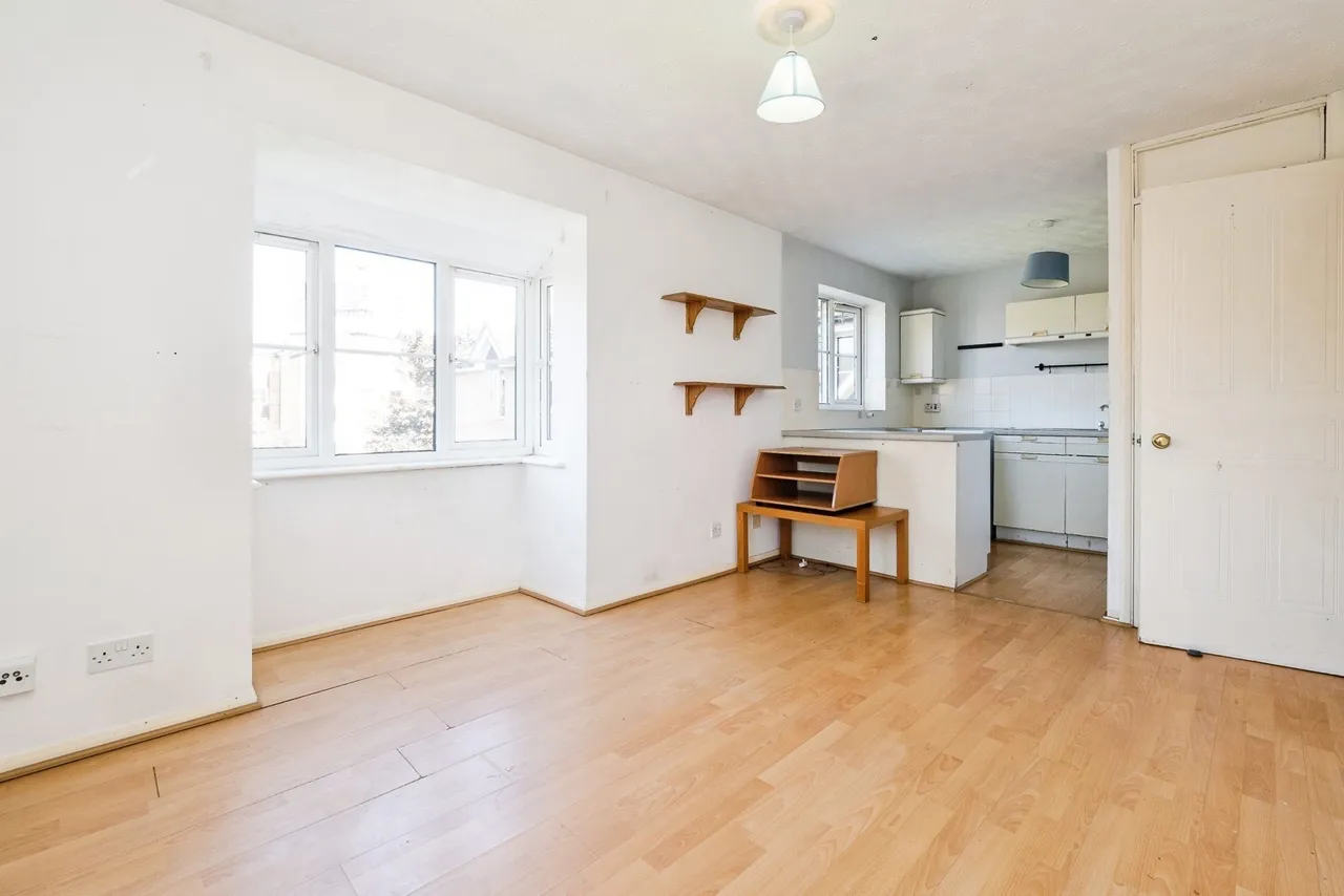 Higham Station Avenue, Chingford, London, E4, photo 5