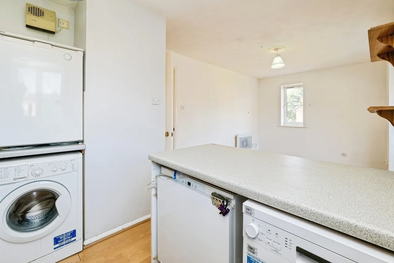 Higham Station Avenue, Chingford, London, E4, photo 7