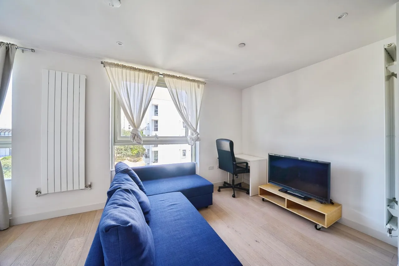 Starboard Way, London, E16, photo 9