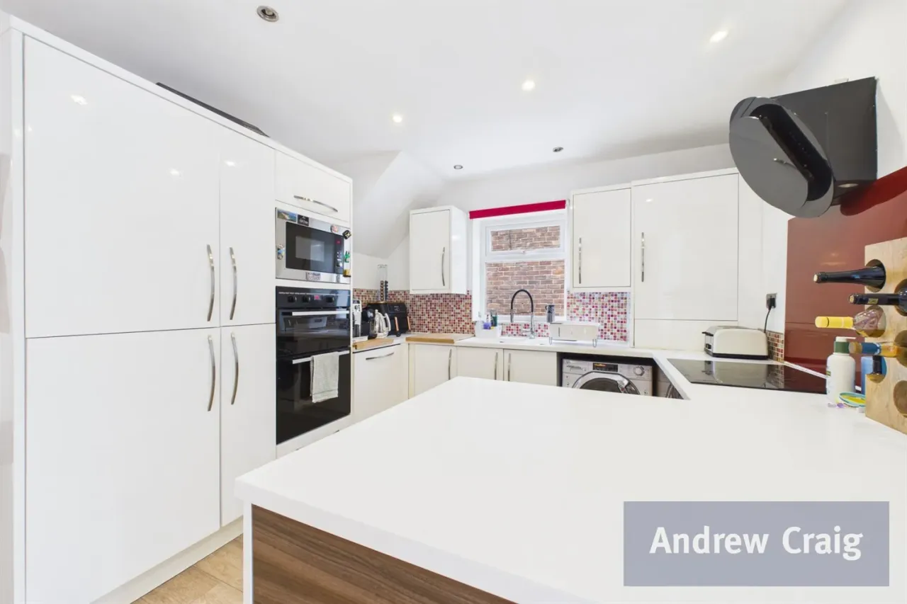 Ravensbourne Avenue, East Boldon, NE36, photo 3