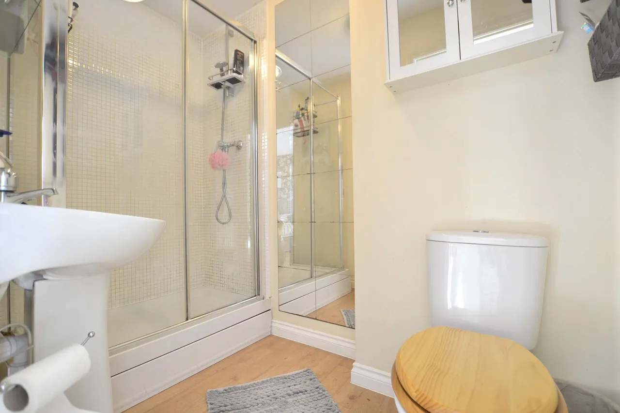 Mona Avenue Kingsway, Quedgeley, GL2 2ET, photo 7