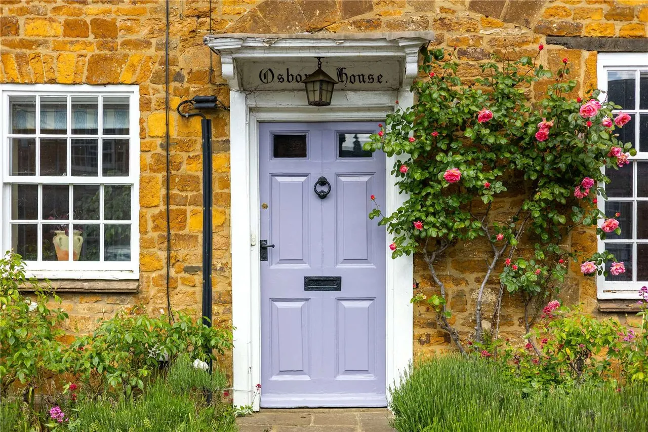 High Street, Deddington, Banbury, Oxfordshire, OX15 0SL, photo 2
