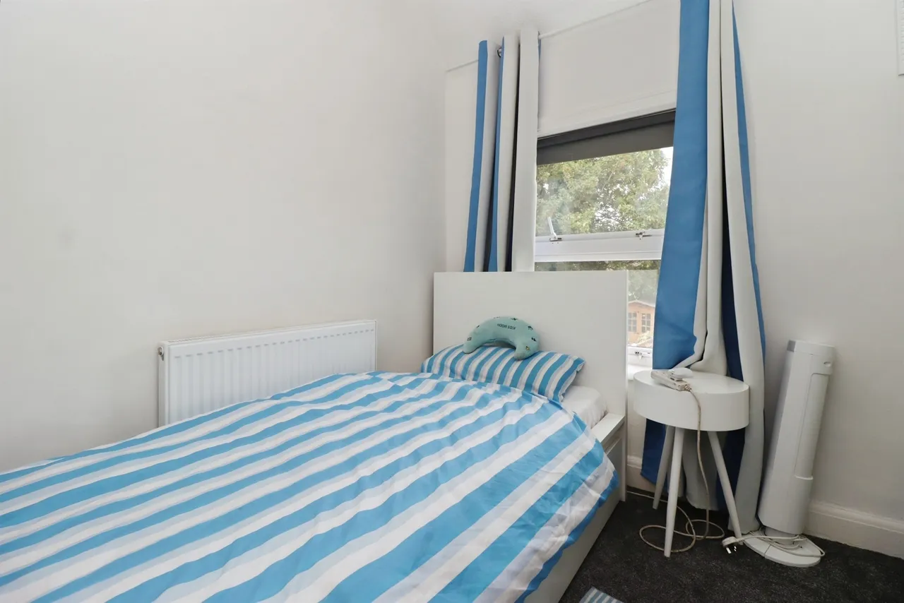 Birchfield Road, WELLINGBOROUGH, photo 11