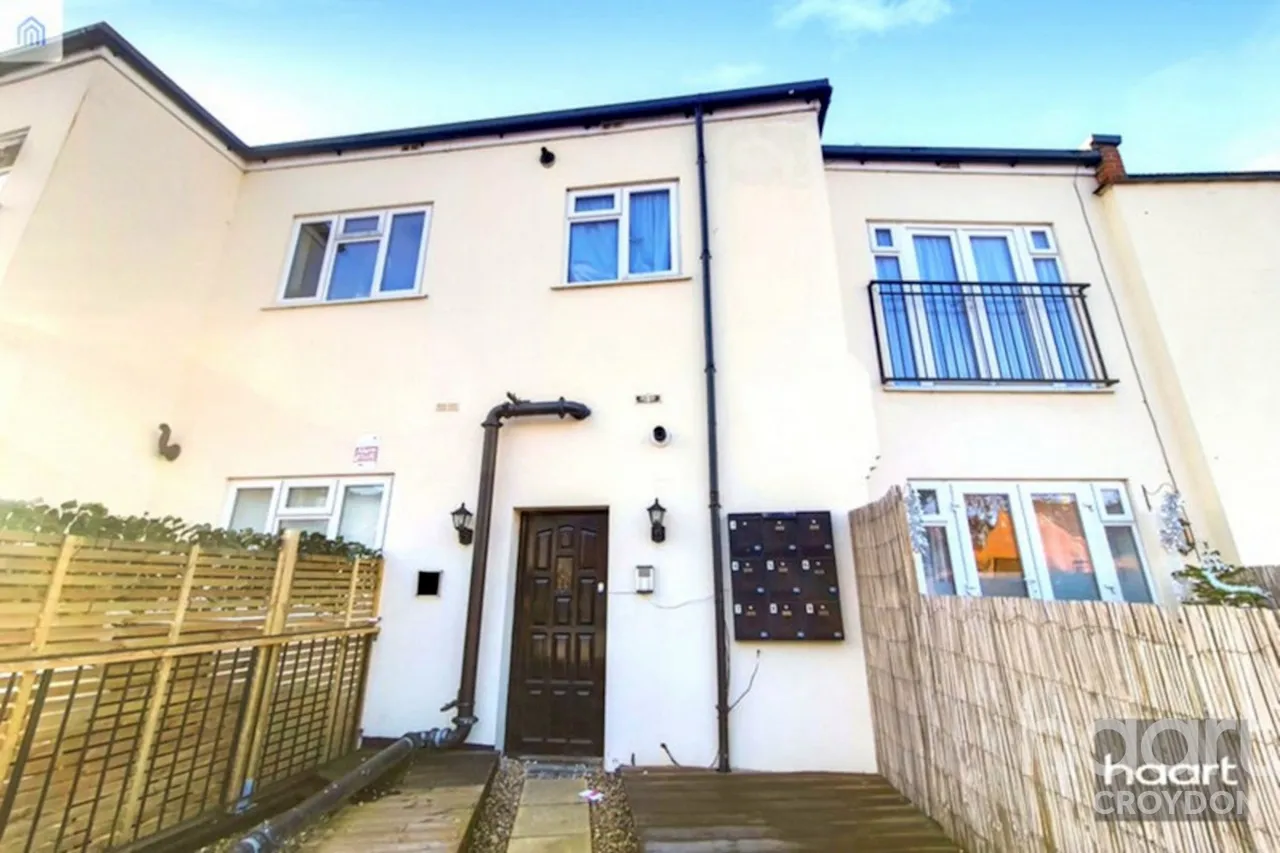 1 bed flat for sale, Selsdon Road, South Croydon, CR2