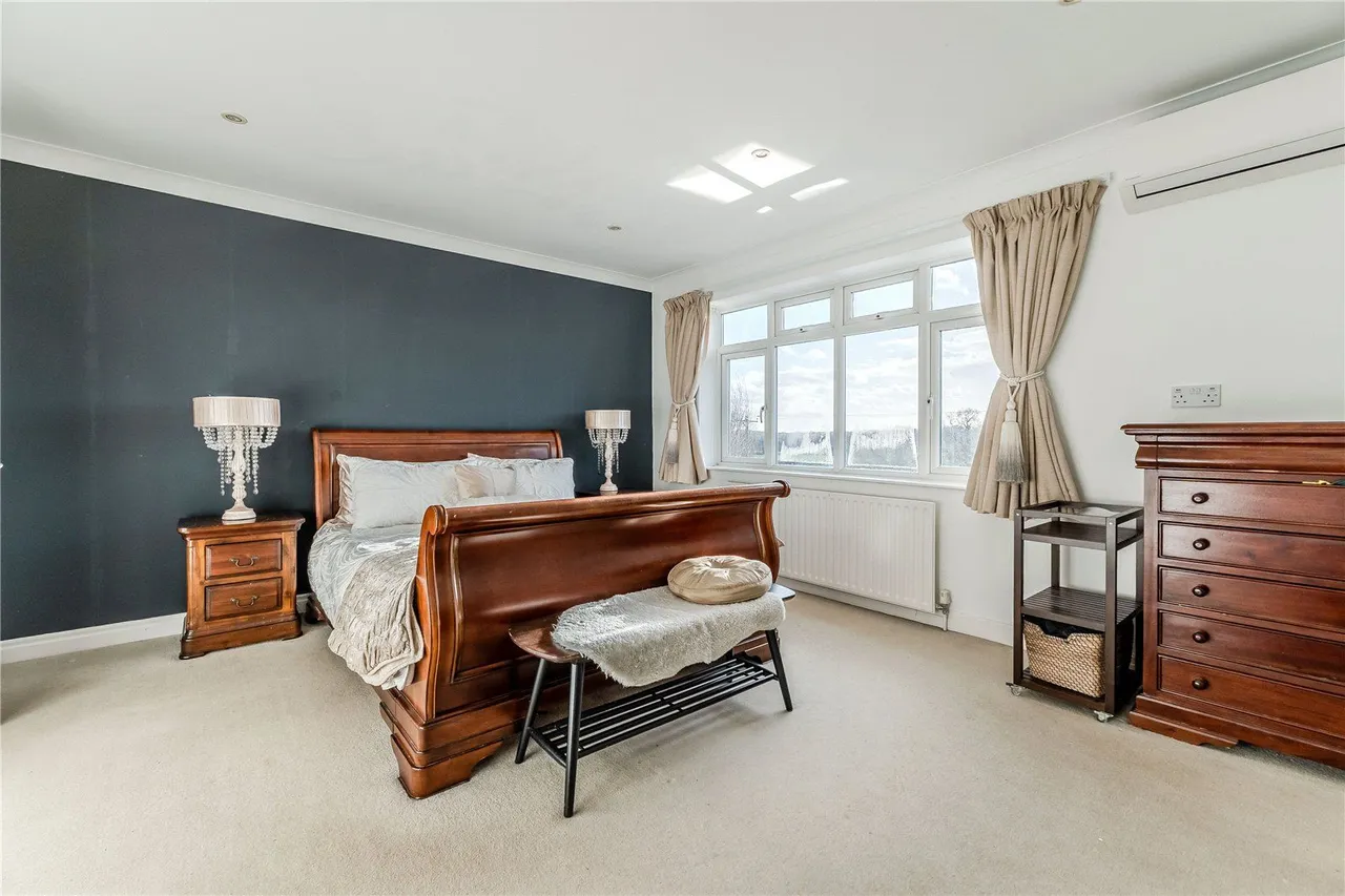 Meadow Garth, Bramhope, LS16, photo 6