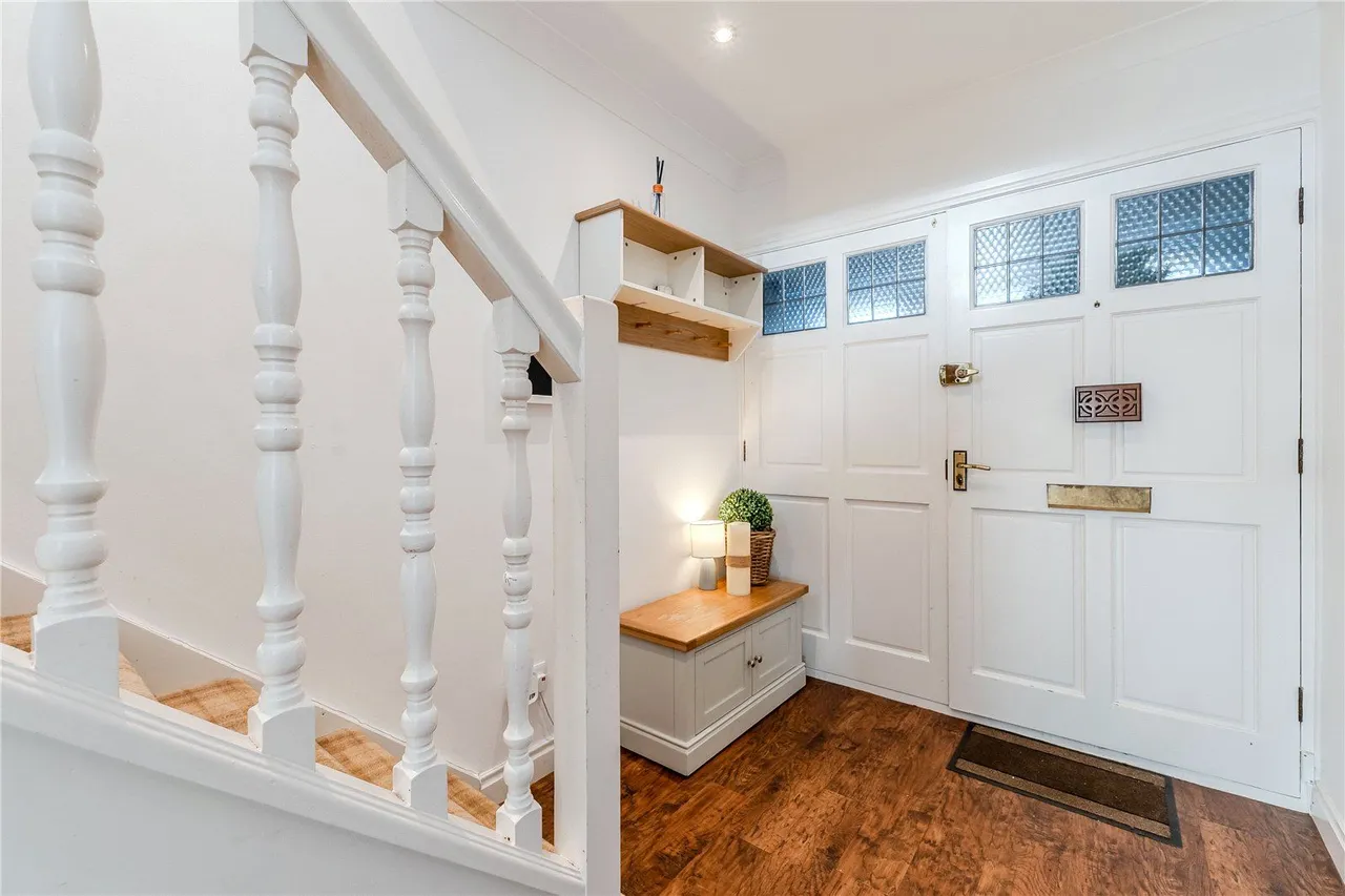 Meadow Garth, Bramhope, LS16, photo 12