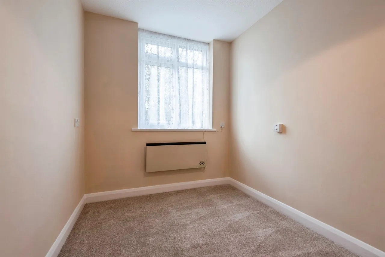 The Lawns, Stevenage, SG2, photo 11