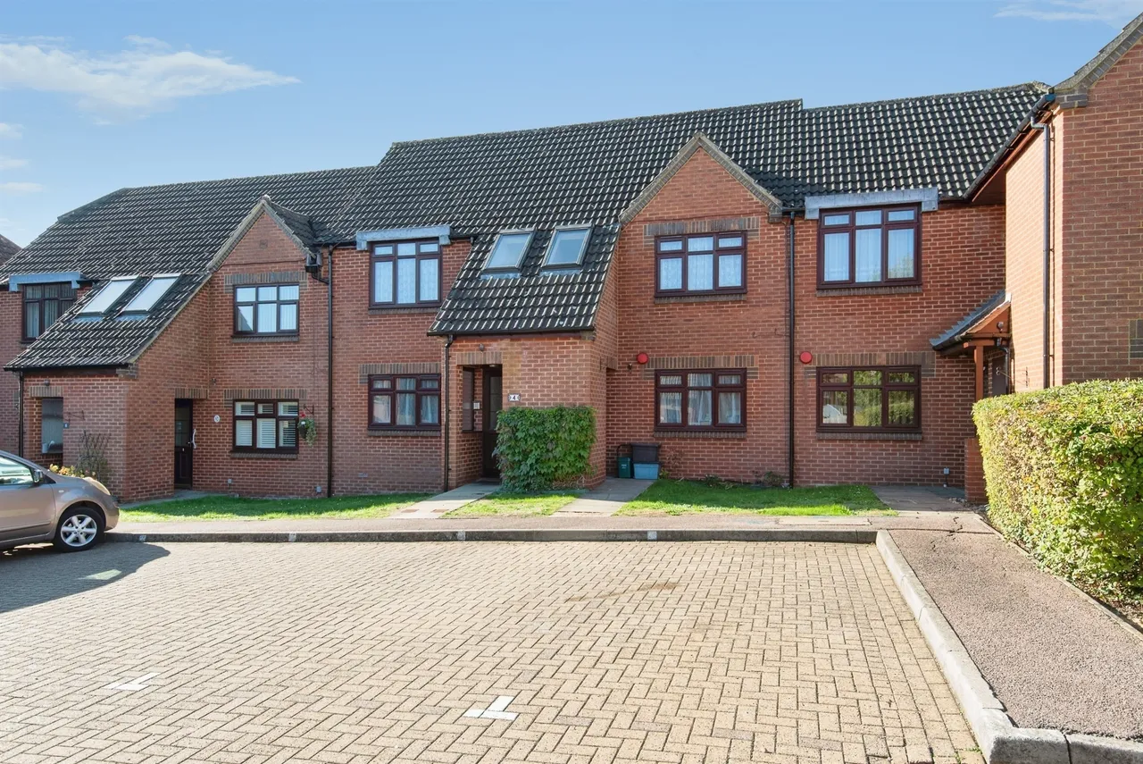 The Lawns, Stevenage, SG2, photo 17
