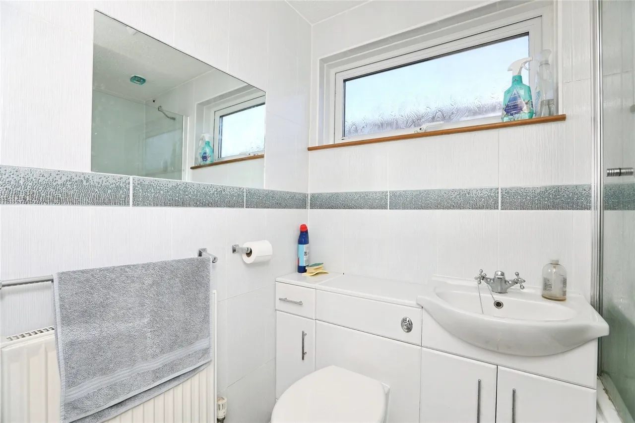 Peregrine Drive, Sittingbourne, Kent, ME10, photo 8