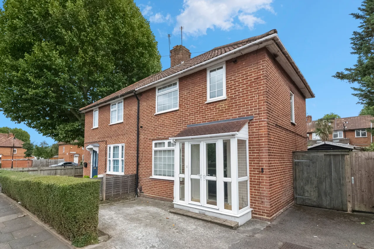 3 bed house for sale, Kennedy Road, Hanwell, W7