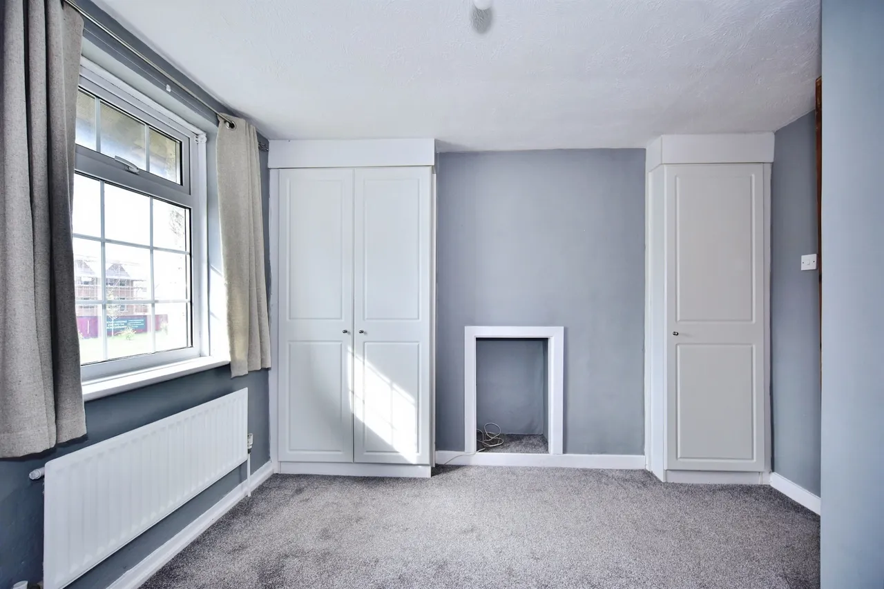 Pear Tree Row, Maidstone, ME17, photo 12