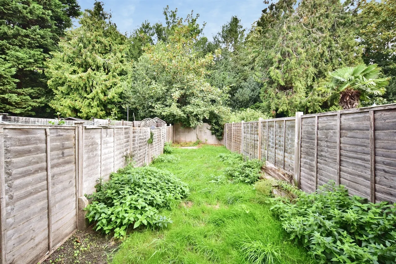 Pear Tree Row, Maidstone, ME17, photo 16