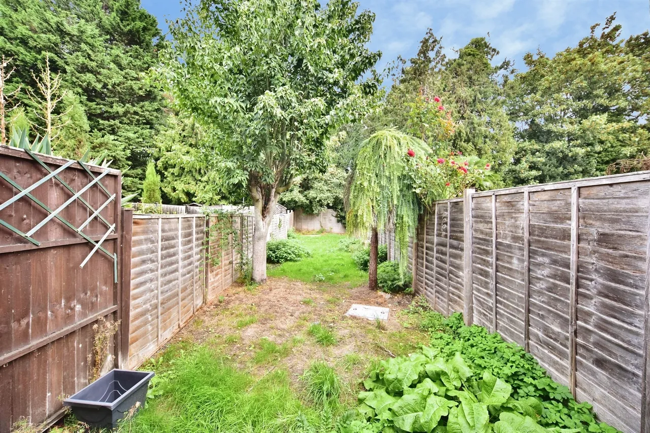 Pear Tree Row, Maidstone, ME17, photo 14