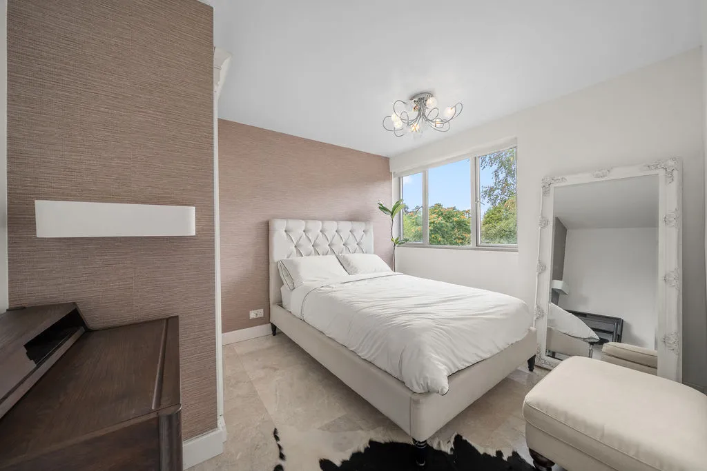 Brockley Combe, Weybridge KT13 9QD, photo 5