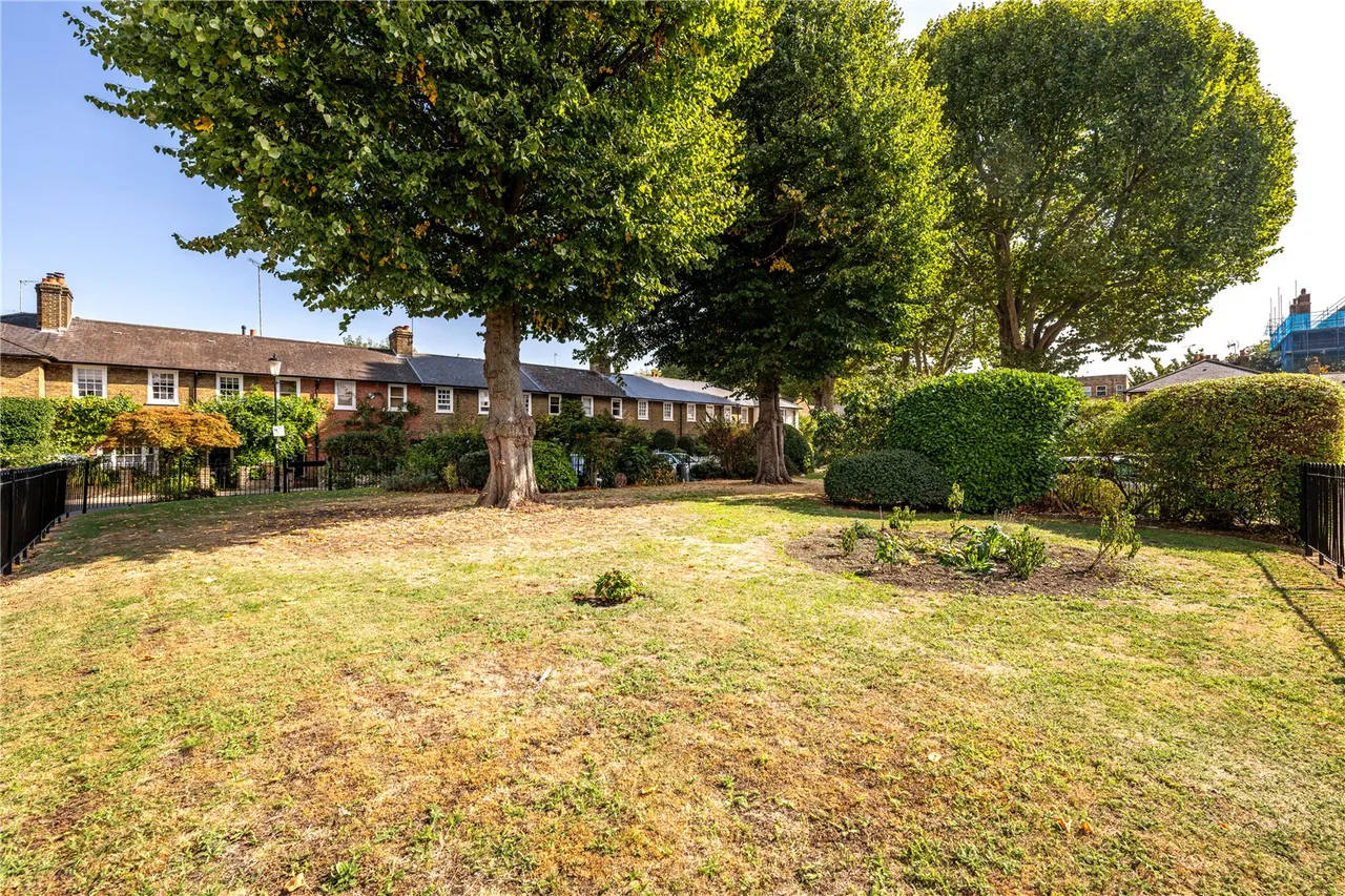Avondale Park Gardens, Notting Hill, W11, photo 18