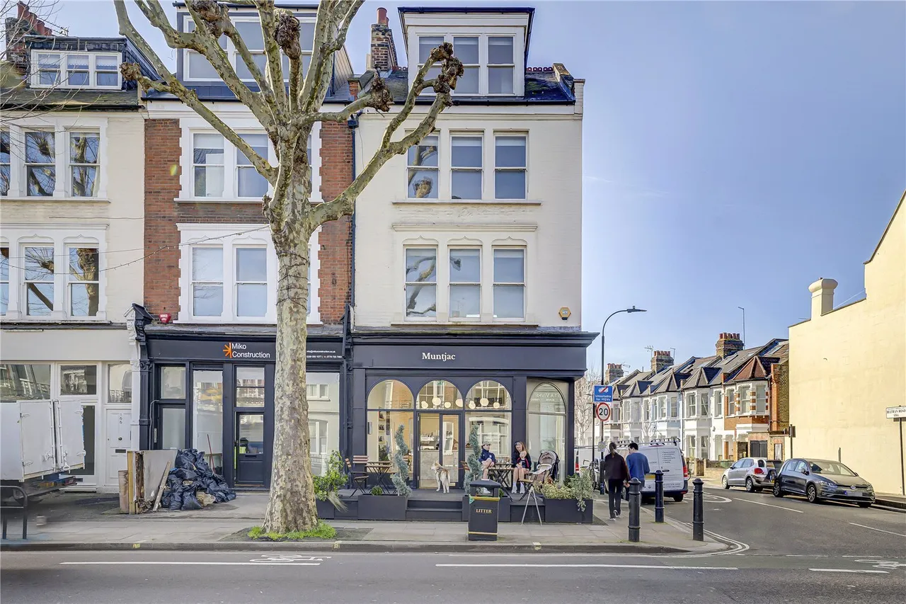 Wandsworth Bridge Road, London, SW6, photo 9