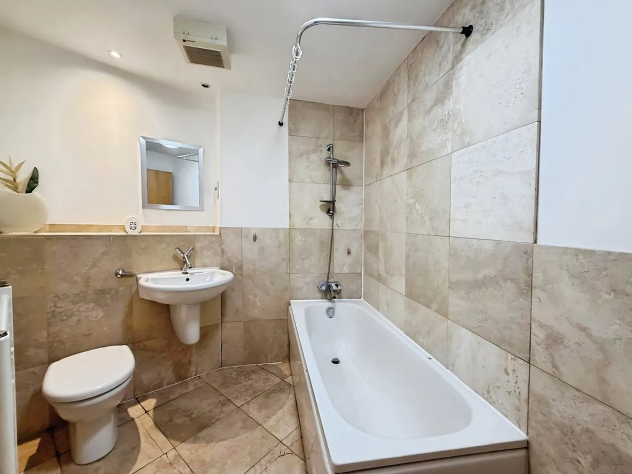 Victoria House, The Headrow, LS1, photo 12
