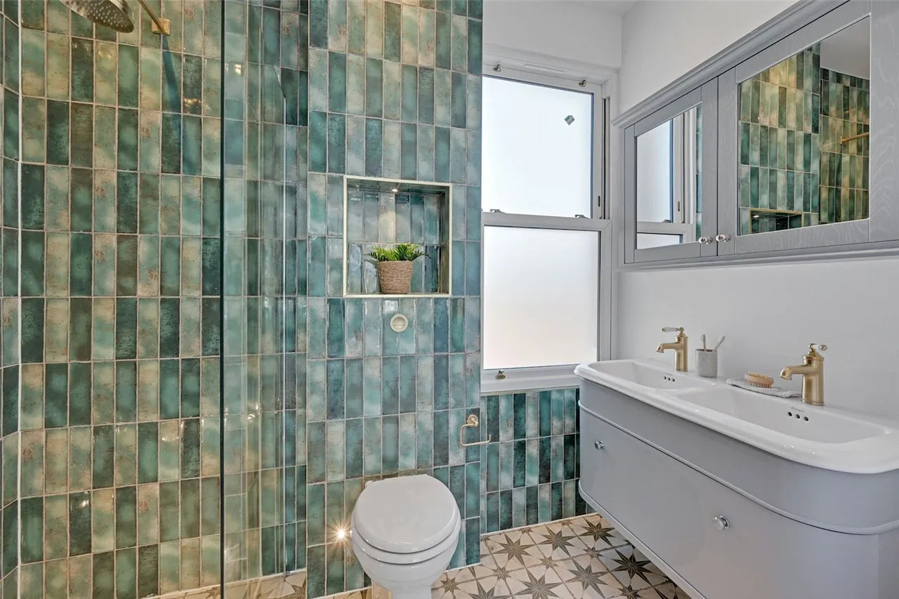 Earlsmead Road, London, NW10, photo 5